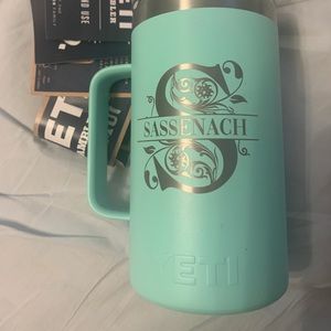 Outlander Yeti Mug NWT